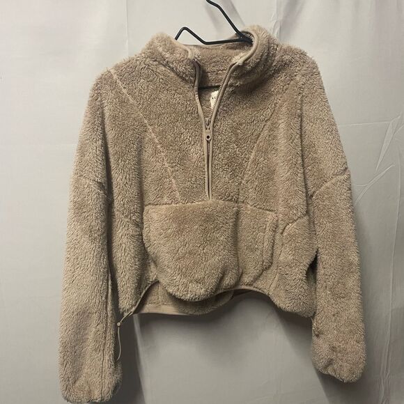 Aeropostale Cropped Tan Sherpa - Picture 1 of 4